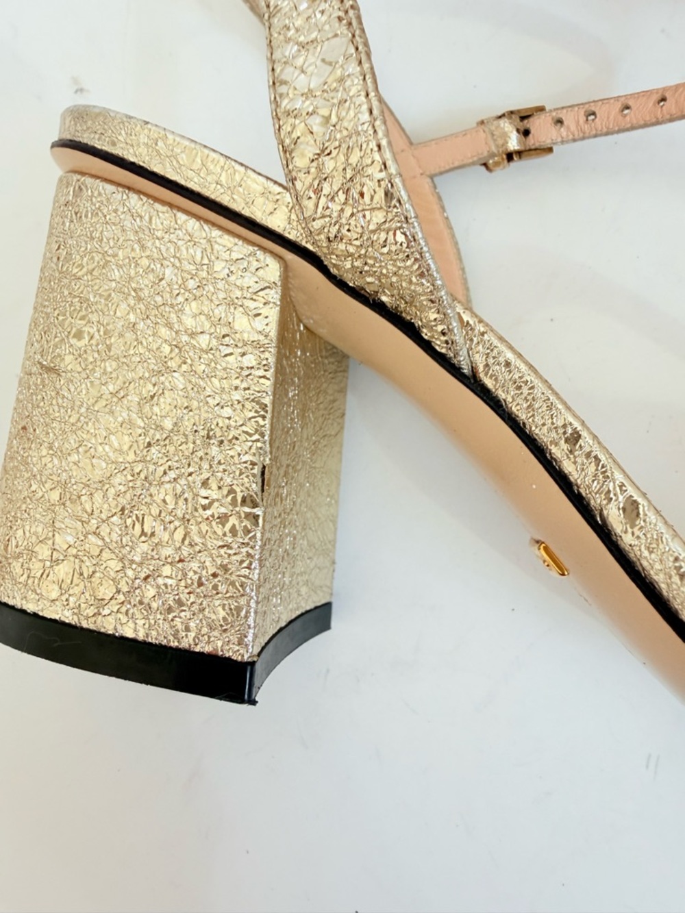 Gucci Metallic Gold Laminate leather GG Marmont Mid heel sandals EU 37.5 US 7.5 - Picture 7 of 10